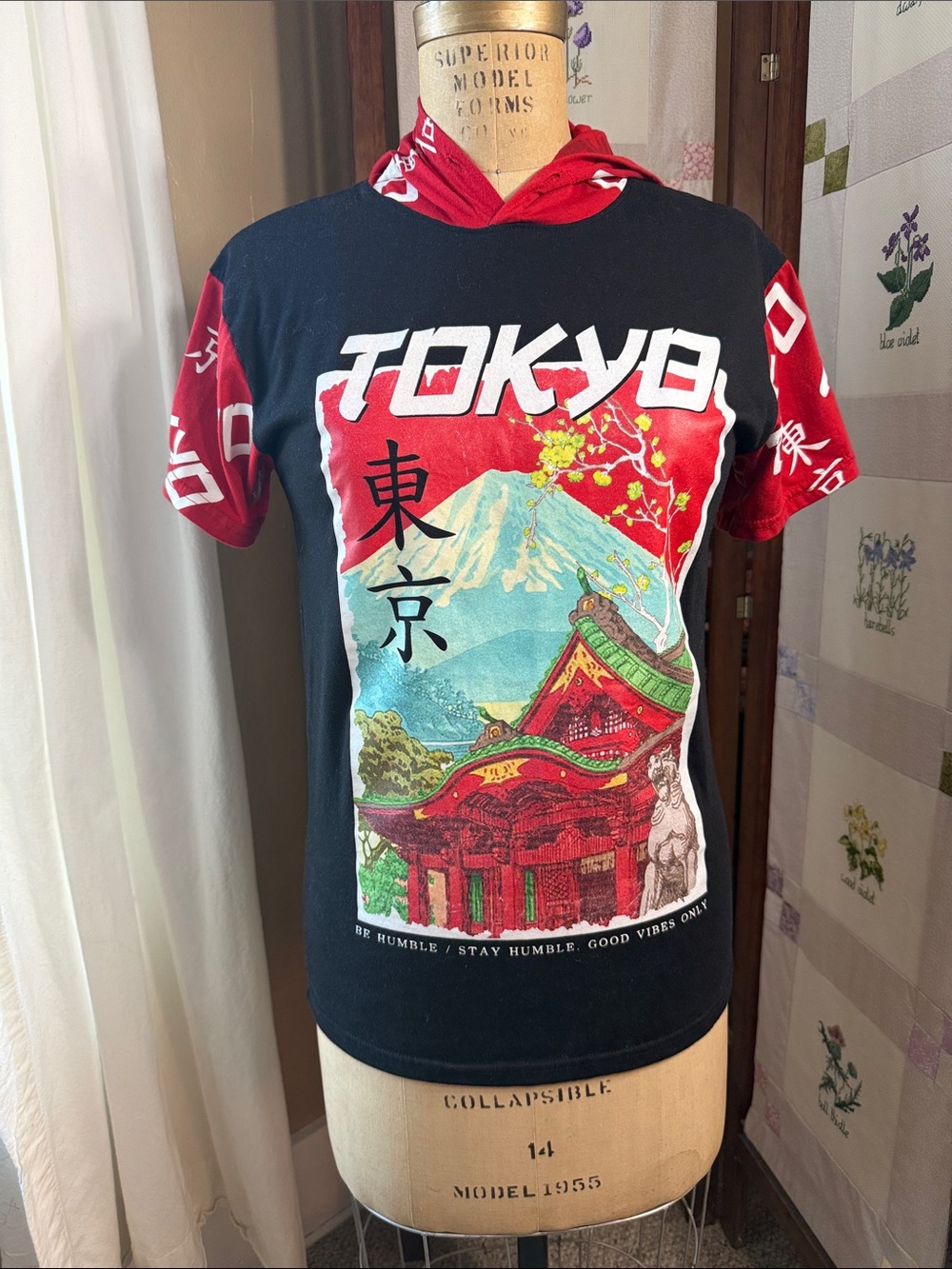 Fresh Laundry Tokyo Graphic Hooded T Shirt Small Japanese Streetwear